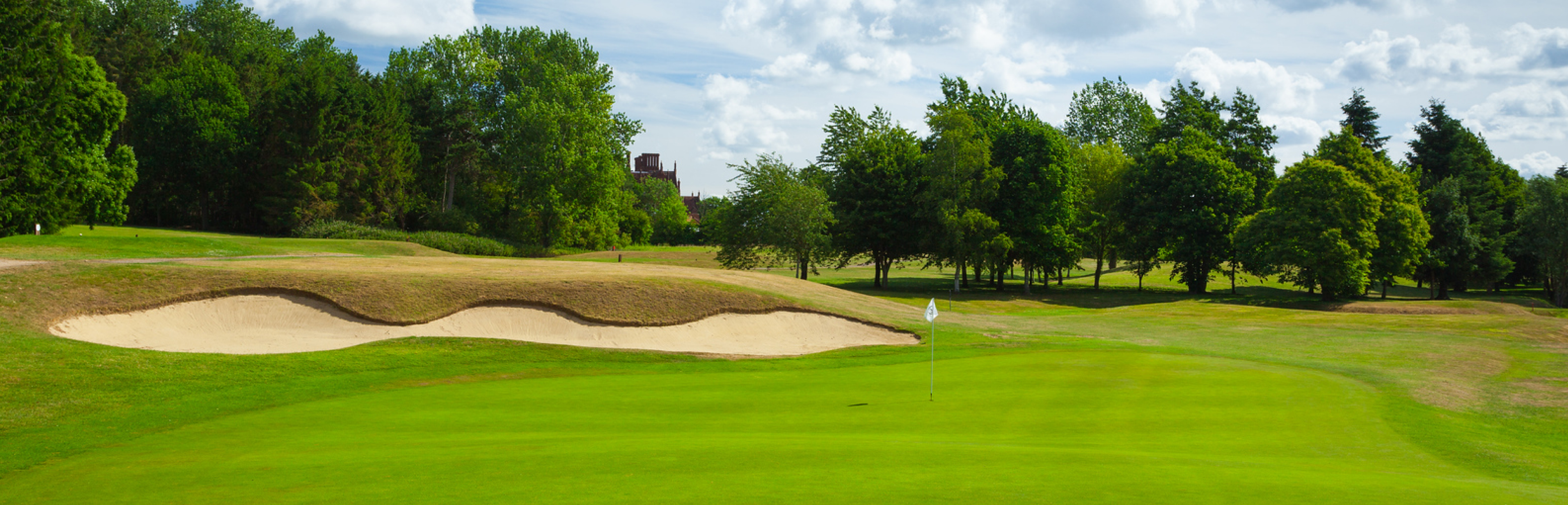 <p><em>Early Bird </em><em>2027 Golf Breaks</em></p> image