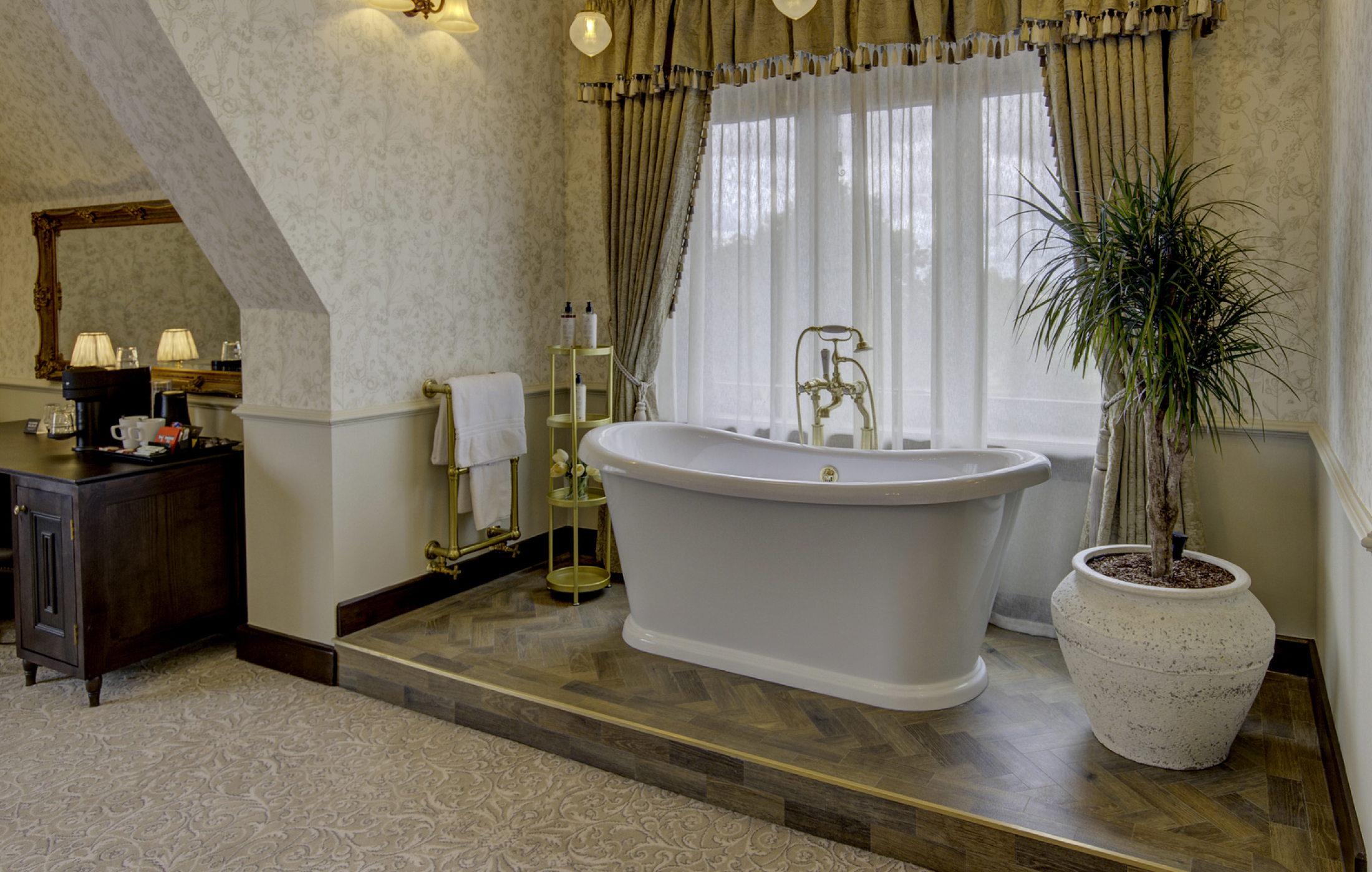 Sandringham Suite 2