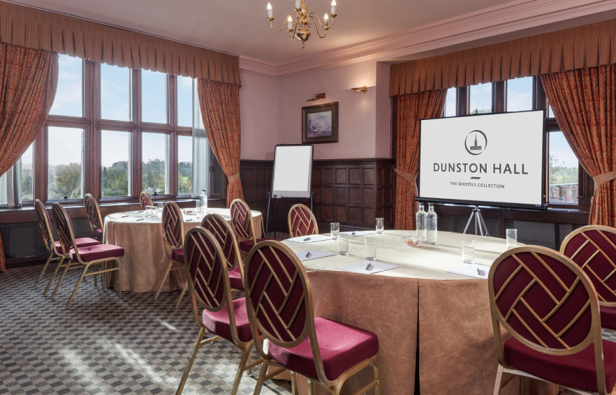 Carousel Desktop Wentworth Cabaret 3 Carousel