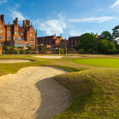 <p>18TH GREEN</p>