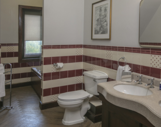 Feature Rooms