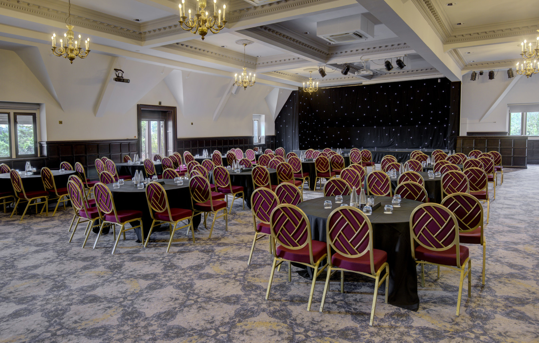 Sunningdale Suite Carousel 1