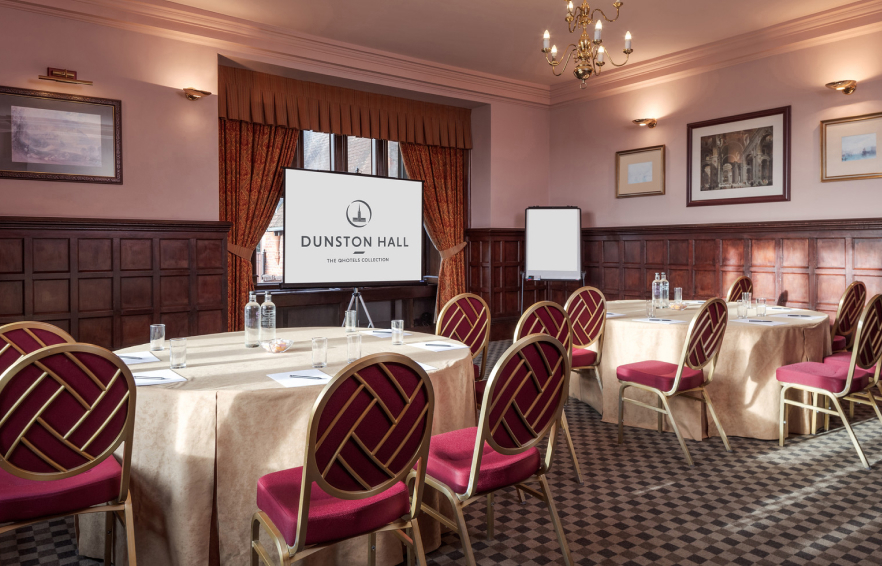 Carousel Desktop Wentworth Cabaret 2 Carousel