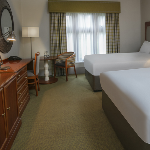 <p>CLASSIC FAMILY</p>