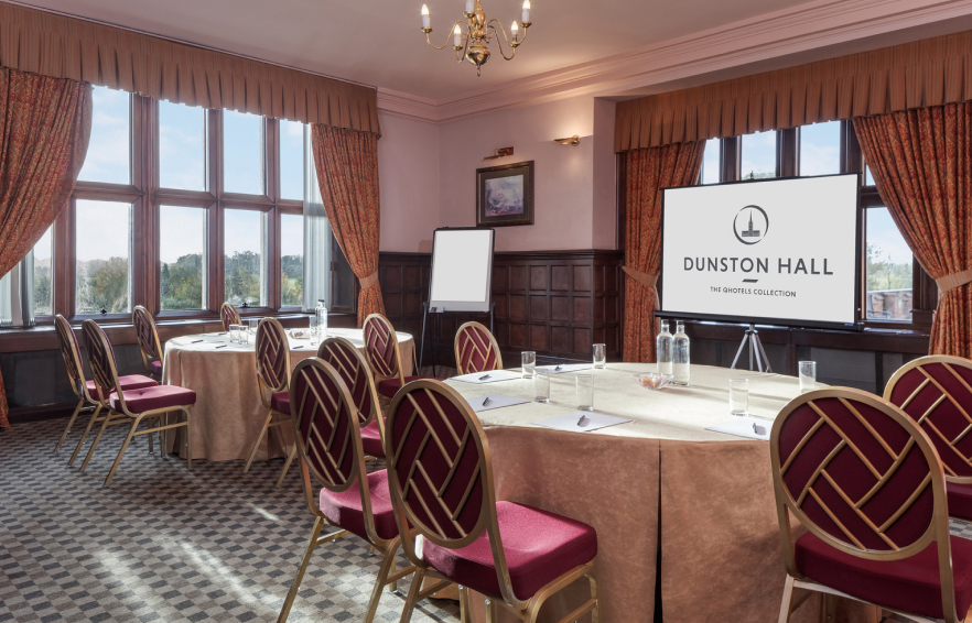 Carousel Desktop Wentworth Cabaret 3 Carousel