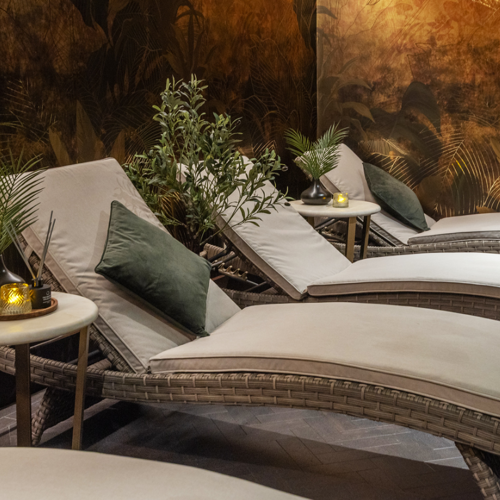 <p>RELAXATION ROOM</p>